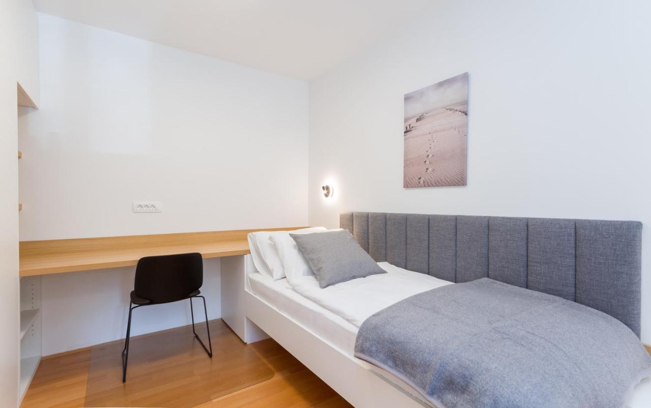 Premium Marina Apartments With Sea View By Locap Group Portorož Eksteriør bilde